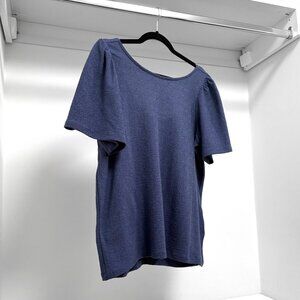 Banana Republic Factory Store blue half sleeve shirt with low back. XL.